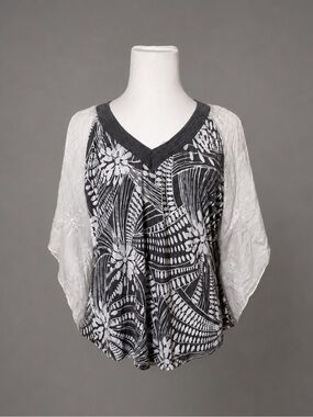 Anthropologie Testament Large Brown & Gray Floral Print Batwing Blouse